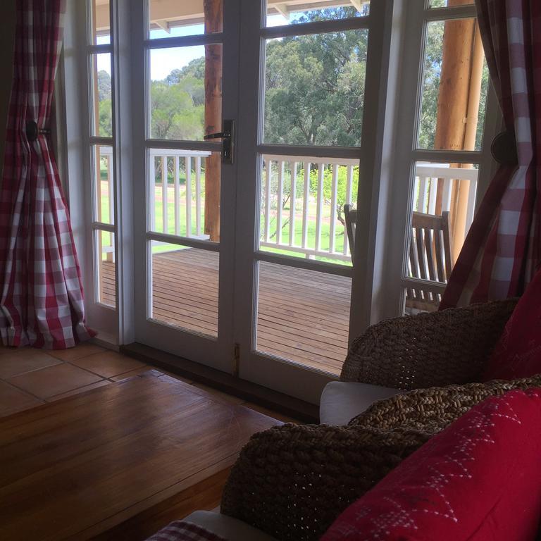 Erravilla Country Estate Spa Suite Accommodation Cowaramup Esterno foto