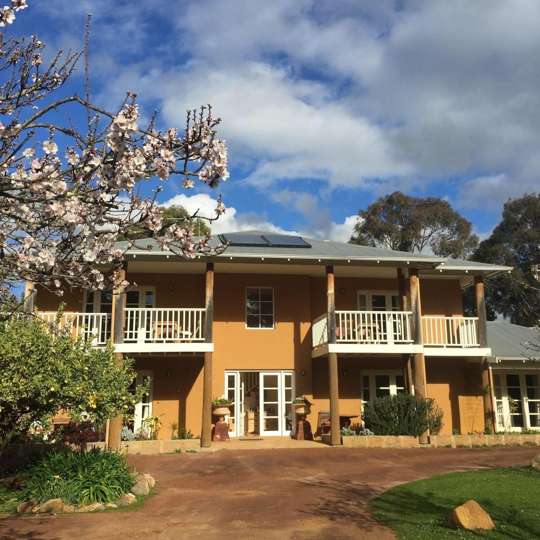 Erravilla Country Estate Spa Suite Accommodation Cowaramup Esterno foto
