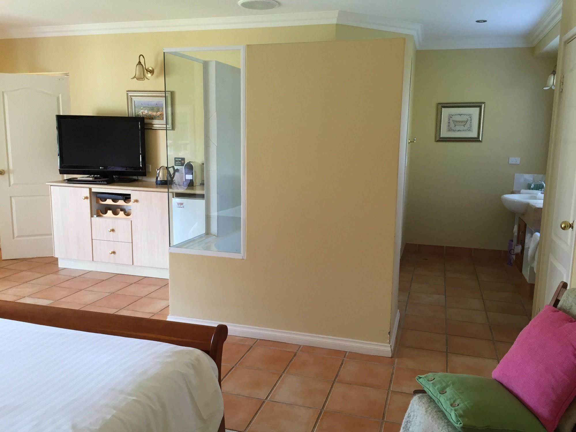 Erravilla Country Estate Spa Suite Accommodation Cowaramup Esterno foto